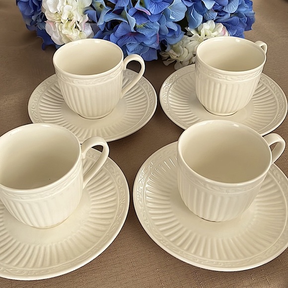 Mikasa Other - Italian Countryside tea cup and saucer, bone - set of 4, NEW.